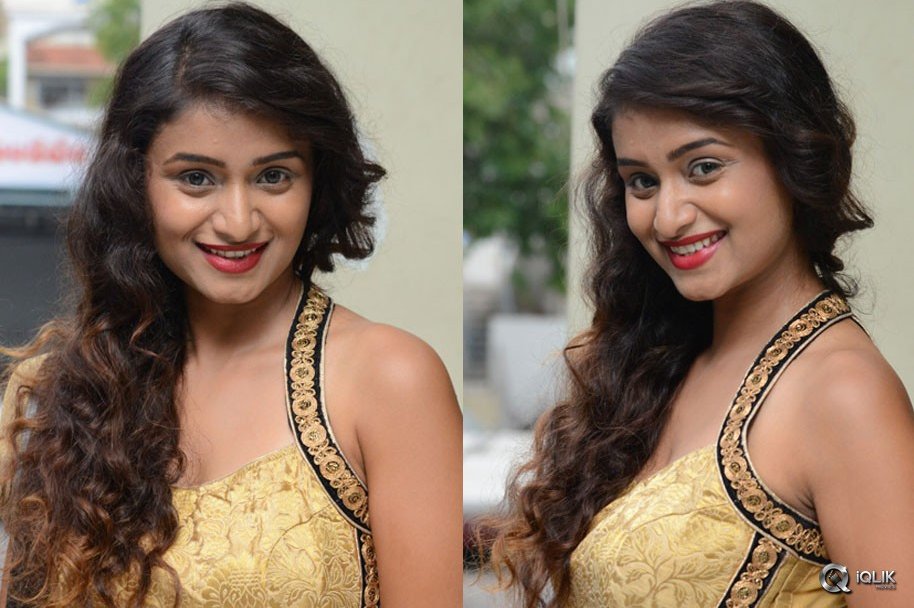 Kiran-Chetwani-At-Laxmi-Devi-Samarpinchu-Nede-Chudandi-Motion-Poster-Launch